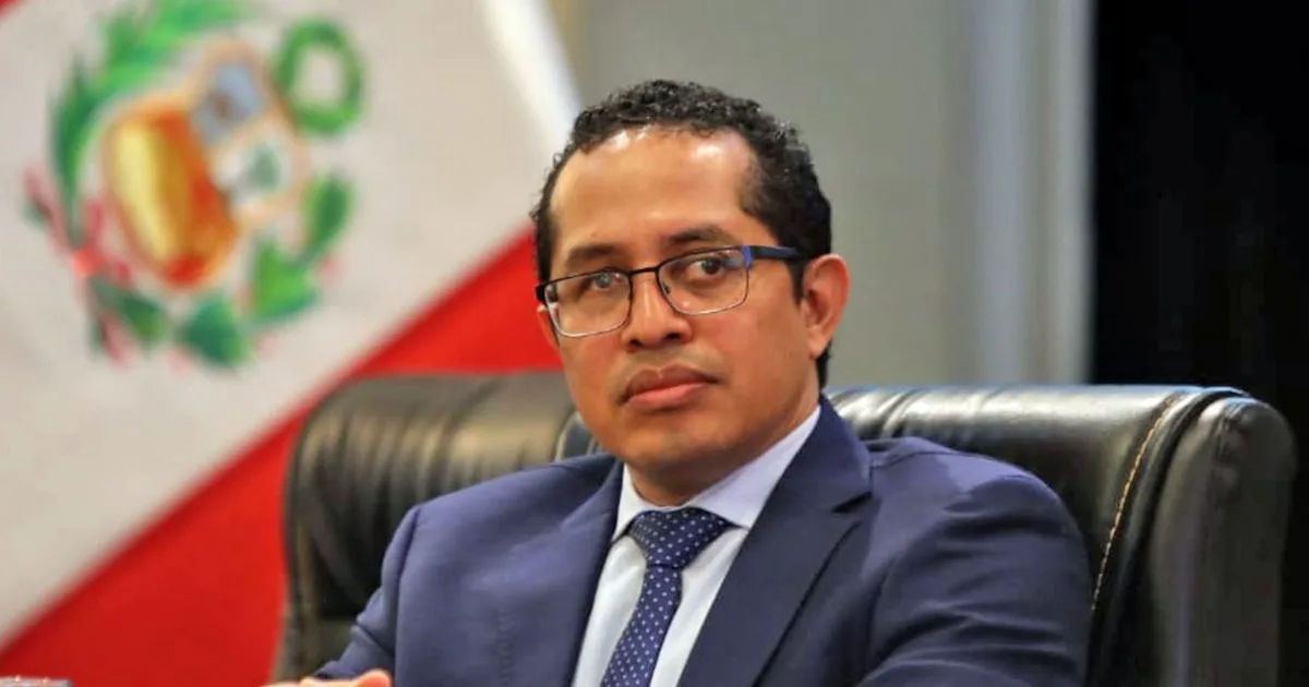 Controversia electoral en perú: acusaciones de mentiras y retrasos en lima