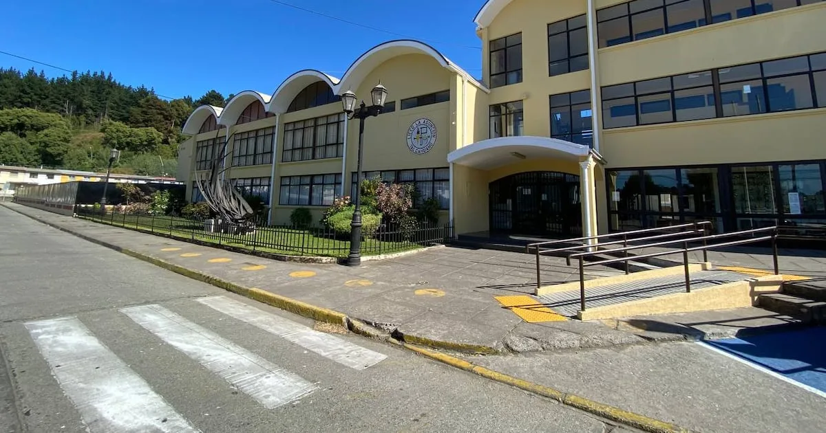 El Liceo La Asunción de Talcahuano, epicentro de un violento incidente estudiantil.