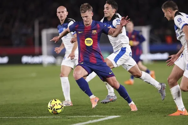 Alavés y Barcelona se enfrentan en un duelo clave por la supervivencia en la liga española