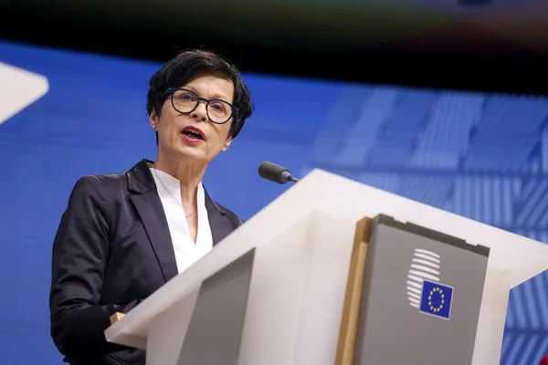 Bruselas presiona a los 27 para que inicien cuanto antes las negociaciones de adhesión con Ucrania