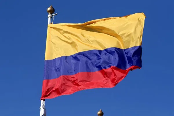 Colombia denuncia ataque armado a aeronave de la Policía en un nuevo episodio de violencia