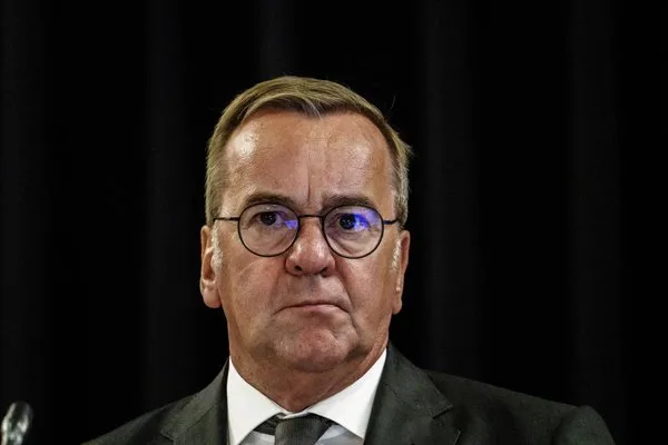 El ministro de Defensa alemán viaja a Canadá para fortalecer la cooperación militar entre ambos países