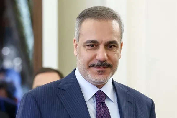 El ministro de Exteriores turco viaja a Qatar para discutir la diplomacia regional este martes