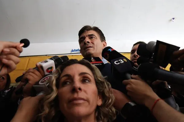 El presidente de Bolivia acusa a las protestas de ser un intento de desmantelar la democracia