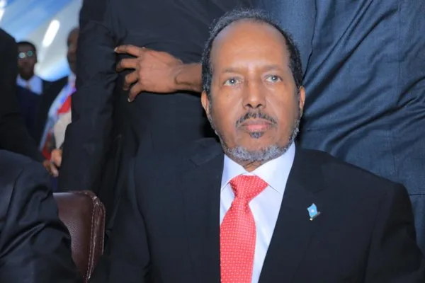 El presidente de Somalia extiende su mandato hasta 2027 tras el fracaso de las negociaciones con la oposición
