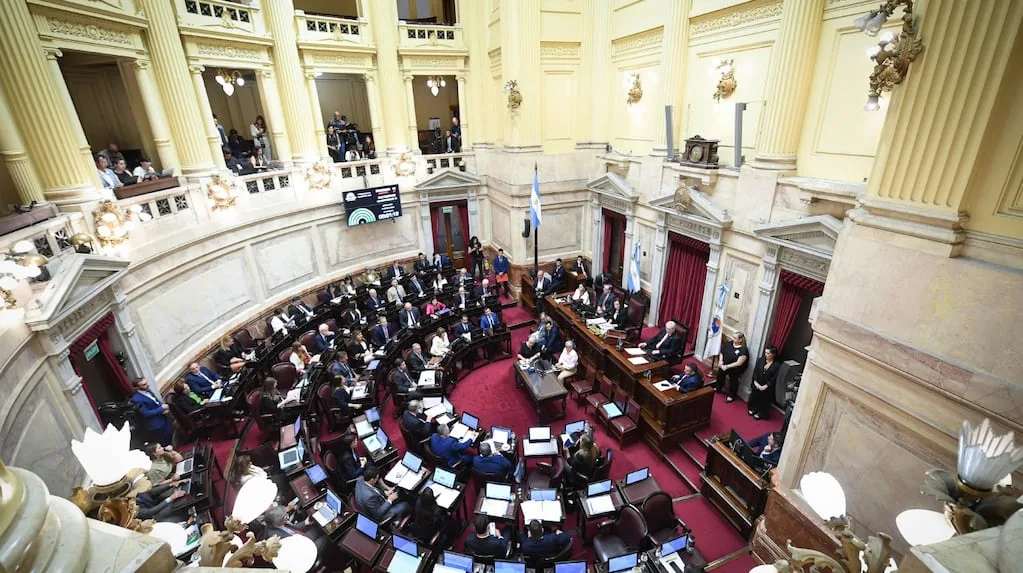 Estrategia en Argentina: la polémica reducción de contribuciones patronales para intentar reactivar el empleo