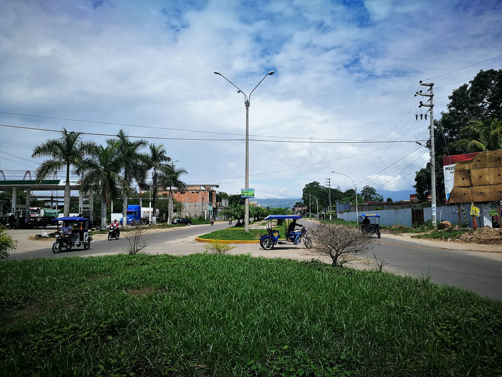 Clima extremo en Tarapoto: lluvias intensas y calor sofocante desafían a la población