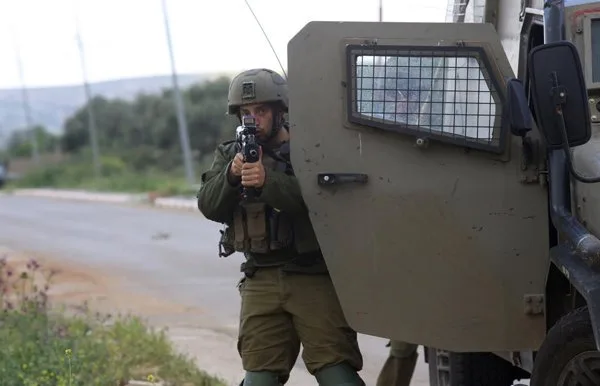 Fuerzas israelíes asesinan a un palestino en operativo en campamento de refugiados cercano a Jerusalén