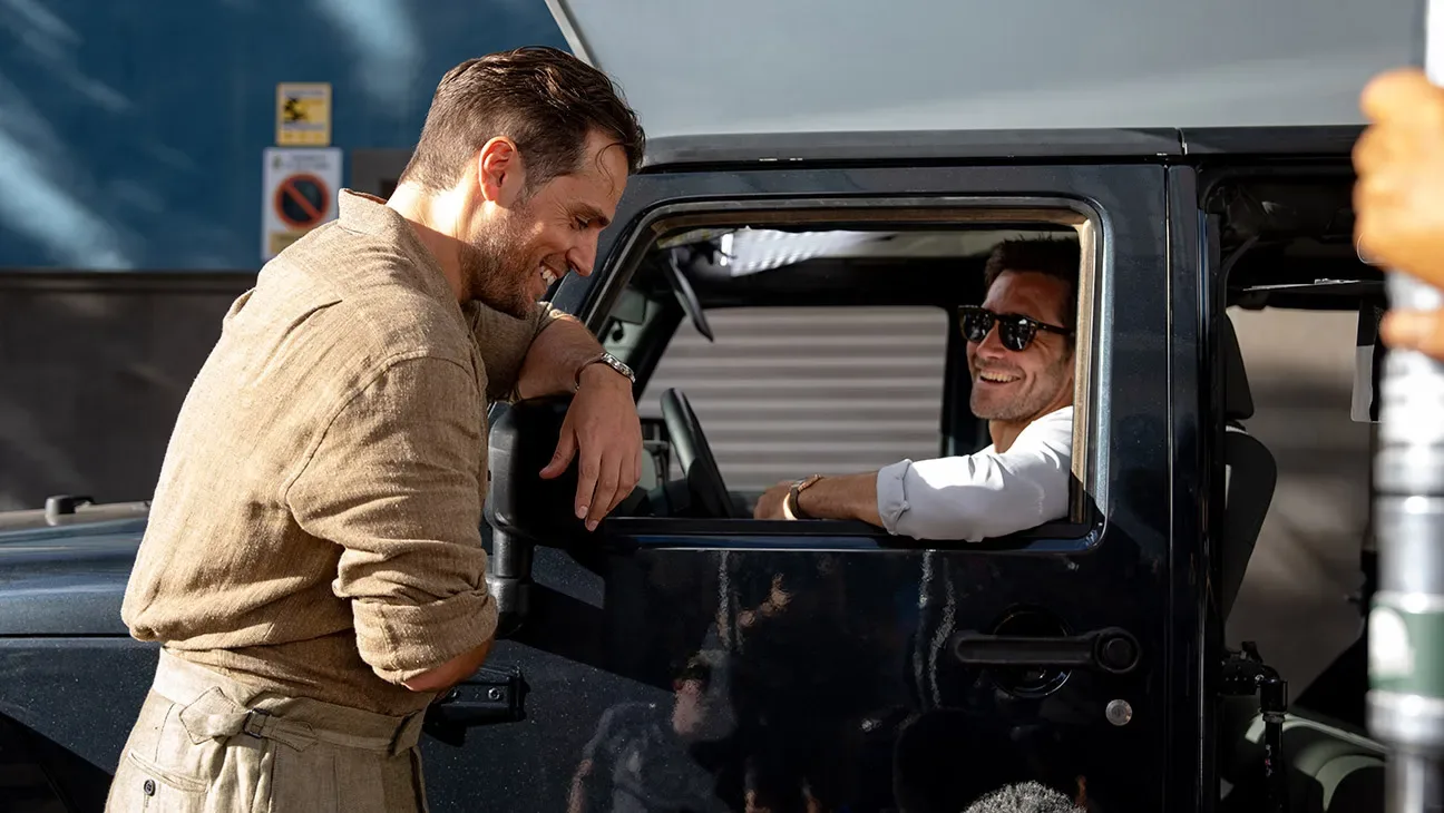 Jake Gyllenhaal brilla en la película genérica de Guy Ritchie ‘In the Grey’