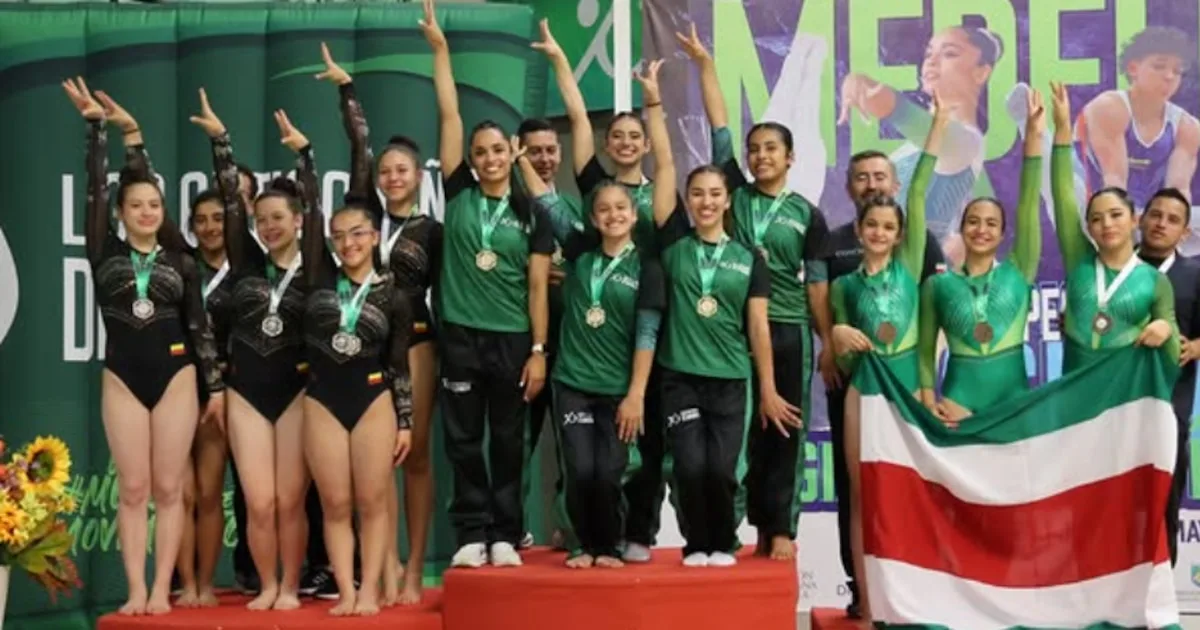 Ginna Escobar celebrando el regreso triunfal de Antioquia en la gimnasia nacional.