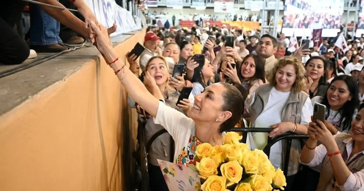 Claudia Sheinbaum celebra el Día de las Madres en Sonora.