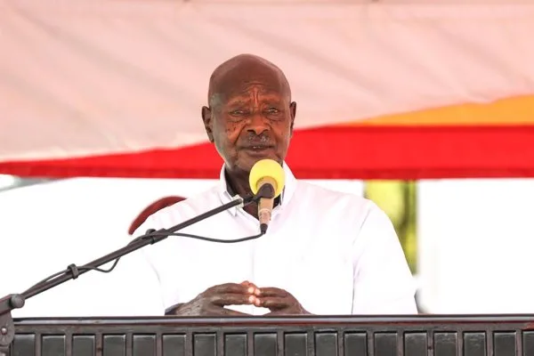 Museveni asume un séptimo mandato en Uganda tras su polémica victoria electoral de enero