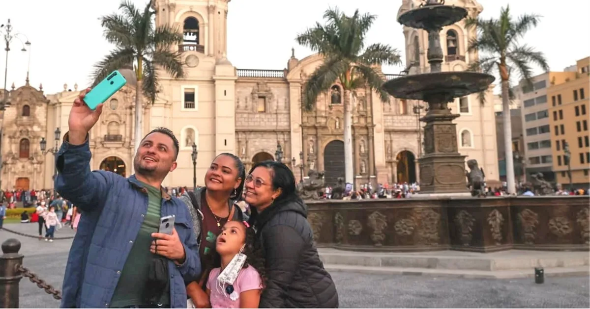 Polémica en Perú: nuevo feriado largo en julio 2026 genera tensión social
