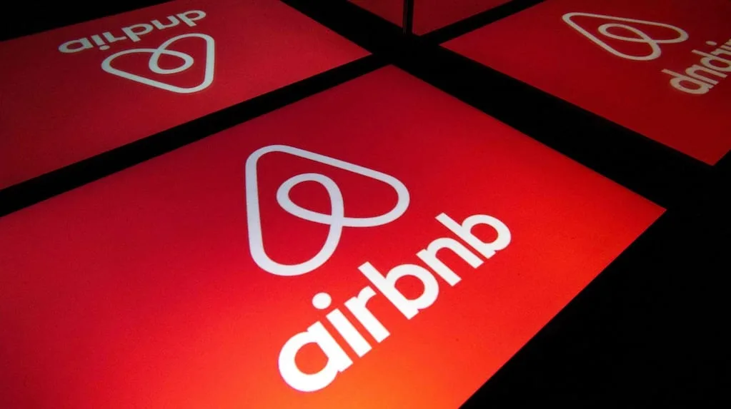Revolución en Airbnb: IA transforma el 60% de su programación y redefine el mercado