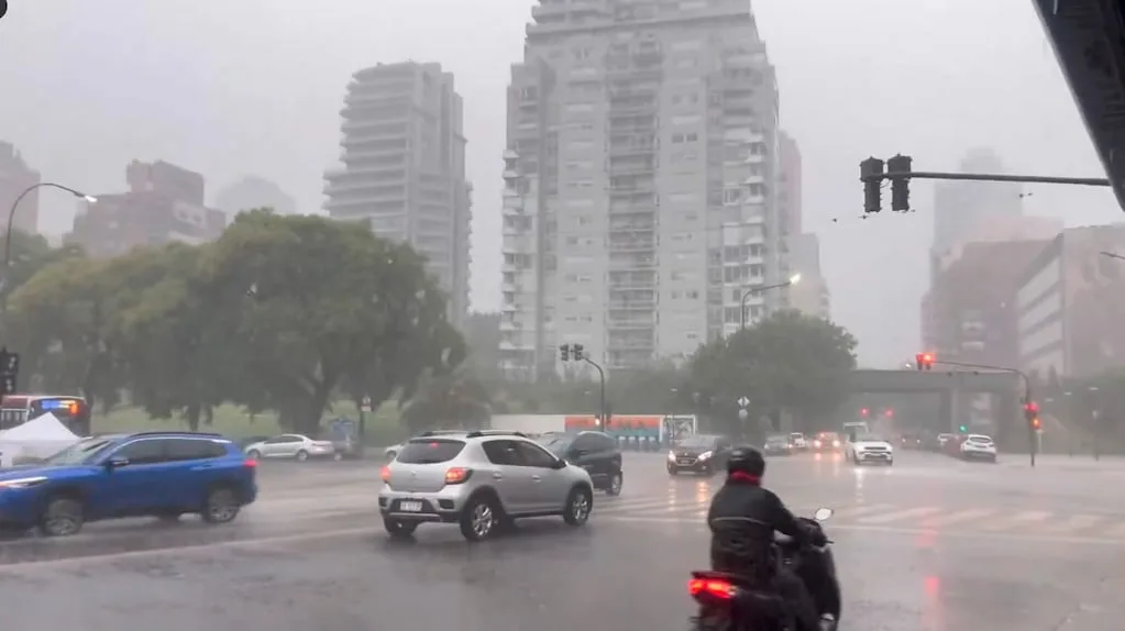 Tensión climática en Buenos Aires: lluvias inminentes y descenso de temperatura