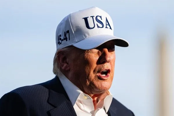 Trump intensifica sus amenazas de reanudar la ofensiva militar contra Irán