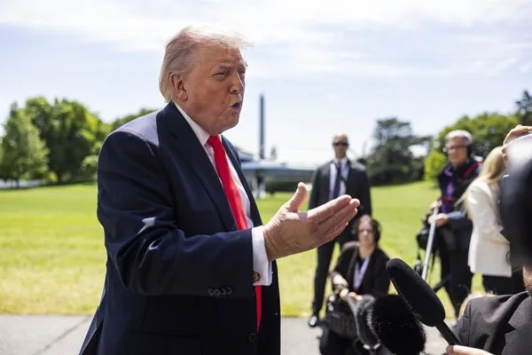 Trump promete recortar aún más de 5.000 militares en Alemania, desafiando la estabilidad de la OTAN