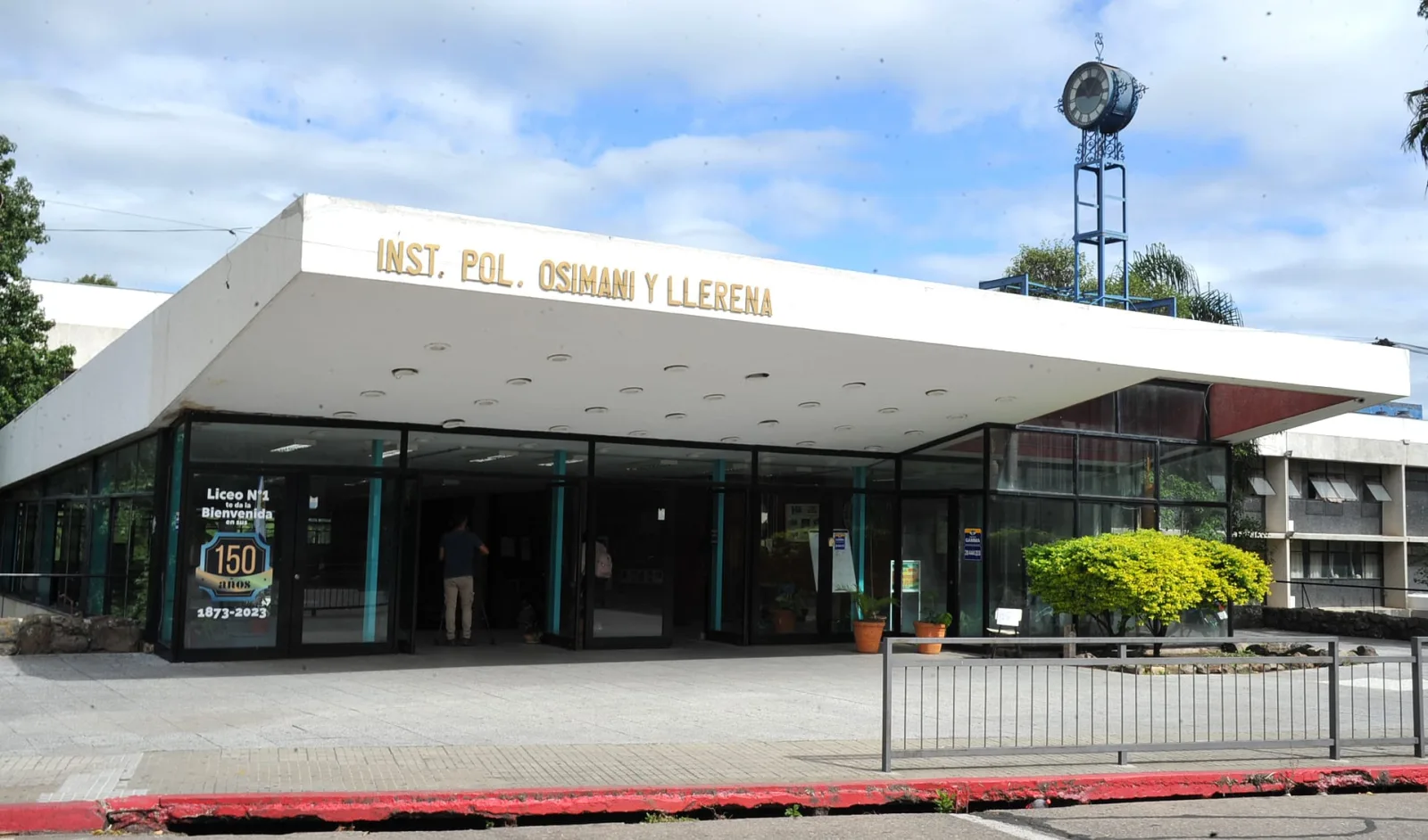 Tensión en el norte: investigan una amenaza de muerte en liceo de Salto escrita en un baño