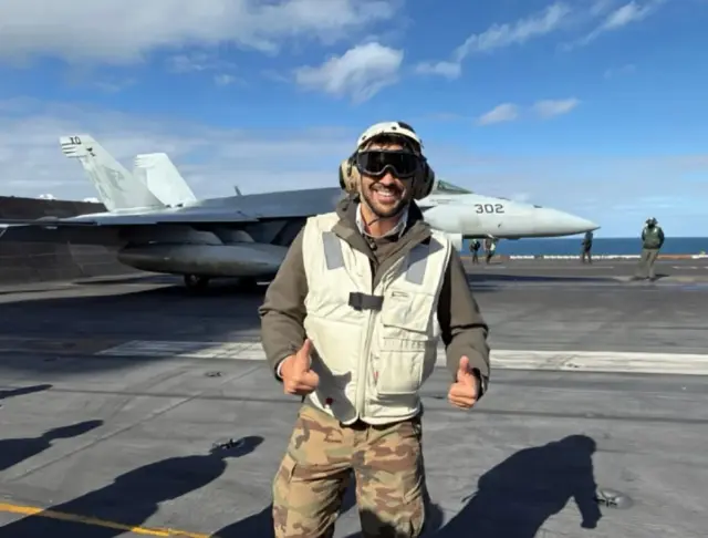 andres-ojeda-uss-nimitz-uruguay.jpg