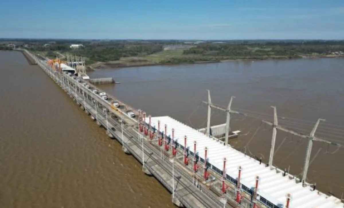 Crecida del Río Uruguay lleva a Salto Grande a ajustes urgentes