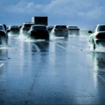 Calles inundadas en una ciudad estadounidense tras lluvias torrenciales.