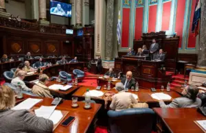 La pirueta argumental del Frente Amplio: el antisemitismo, según su conveniencia política