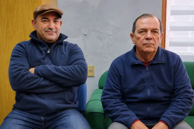 Taxis en Salto: el reclamo contra los «truchos» y la sombra de las aplicaciones que divide a los choferes