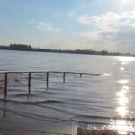 El río Uruguay a su paso por Salto alcanzó 7,67 metros este 7 de julio. Salto Grande evacuó 8.200 metros cúbicos por segundo.