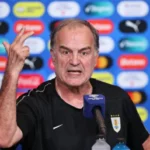 La "deuda" de AUF con Bielsa y la "incontinencia verbal" de Manta: los detalles tras la crisis 3 bielsa