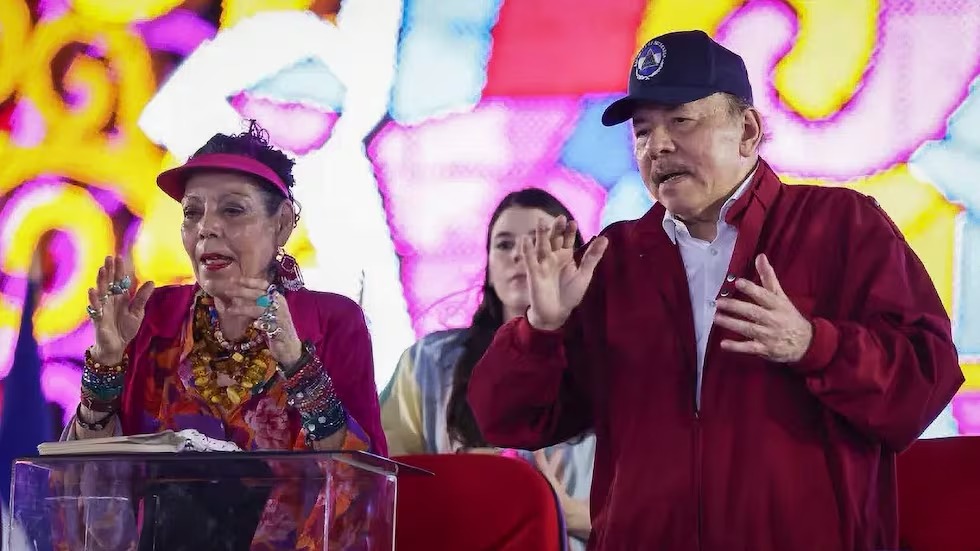 El dictador de Nicaragua pronuncia un discurso oficial en el momento en que Daniel Ortega liquida la vía electoral.