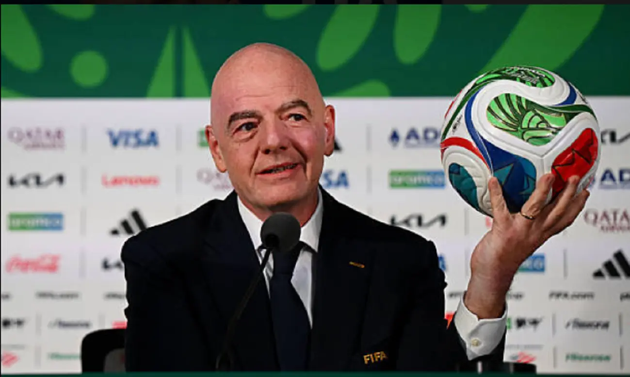 Conferencia del dirigente tras revelarse los datos del sueldo de Gianni Infantino en FIFA