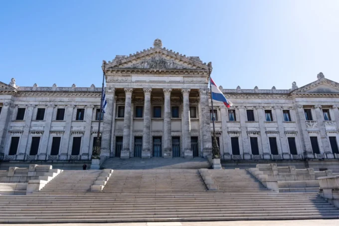 ingreso de personas trans al estado uruguay scaled