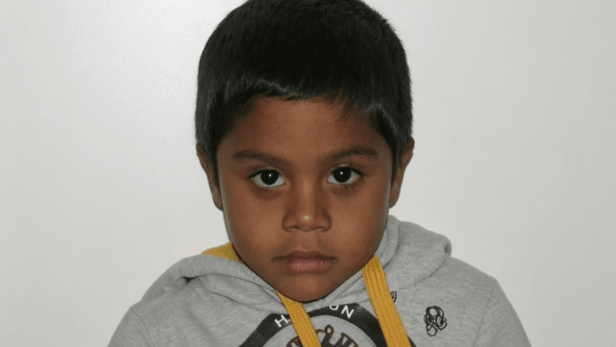 Efectivos de la Policía de Salto tras caso de niño de Salto localizado