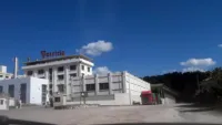 Fachada del complejo industrial tras confirmarse el cierre de FNC en Lavalleja