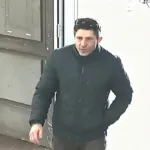 Monitores policiales durante el análisis de las cámaras de seguridad tras el robo al BROU en Pando