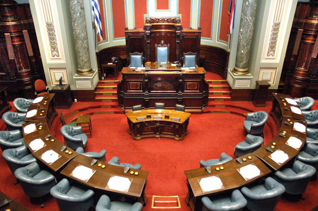 Sesión de la Cámara de Senadores de Uruguay durante el debate por las pensiones graciables.