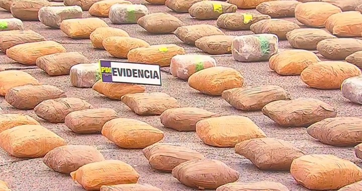 Detuvieron en Chile por narcotráfico al suegro del futbolista de Boca Carlos Palacios. 