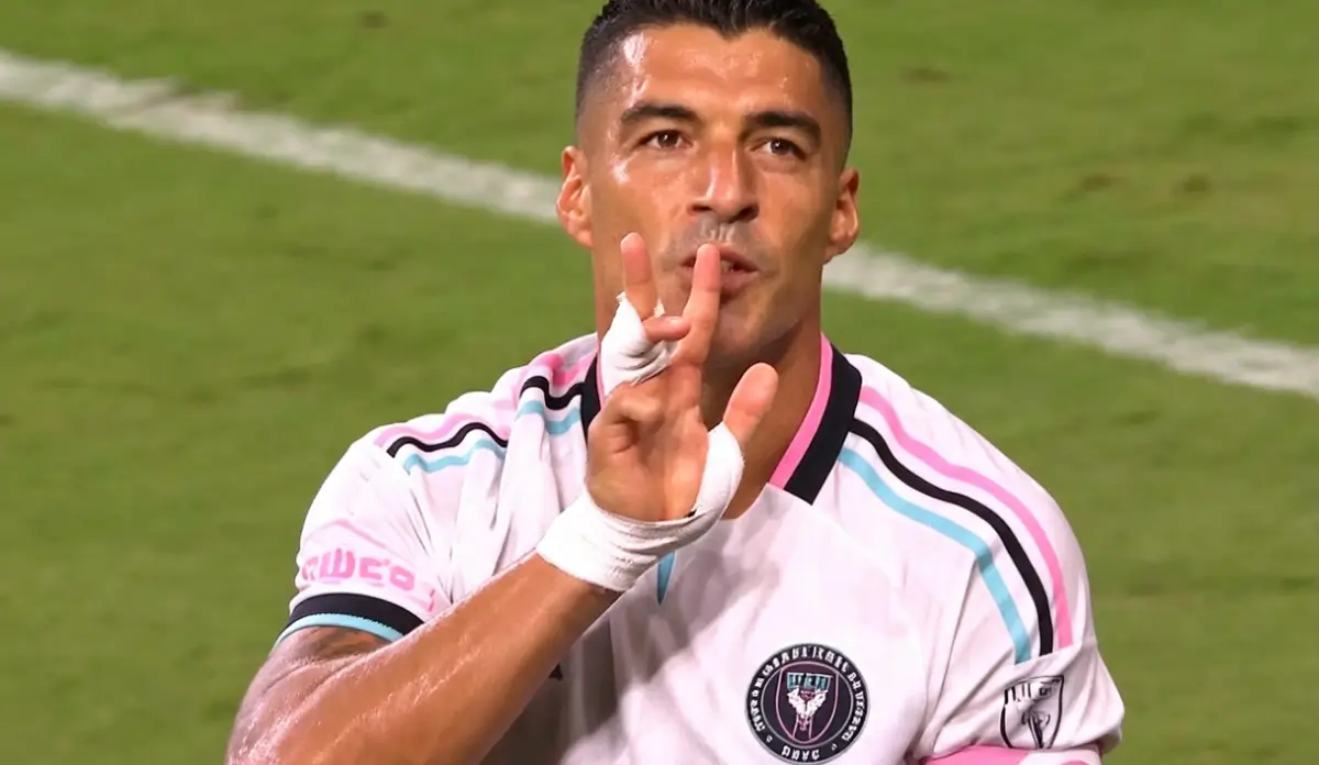 El golazo de Luis Suárez en Inter Miami es celebrado por sus compañeros en el Nu Stadium