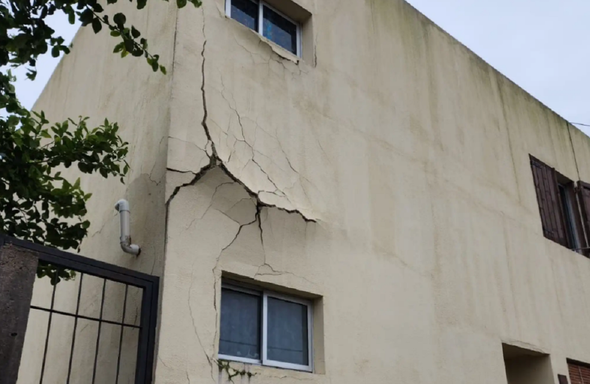 Vecinos damnificados reclaman soluciones urgentes ante la estafa en cooperativa sindical en Paysandú.