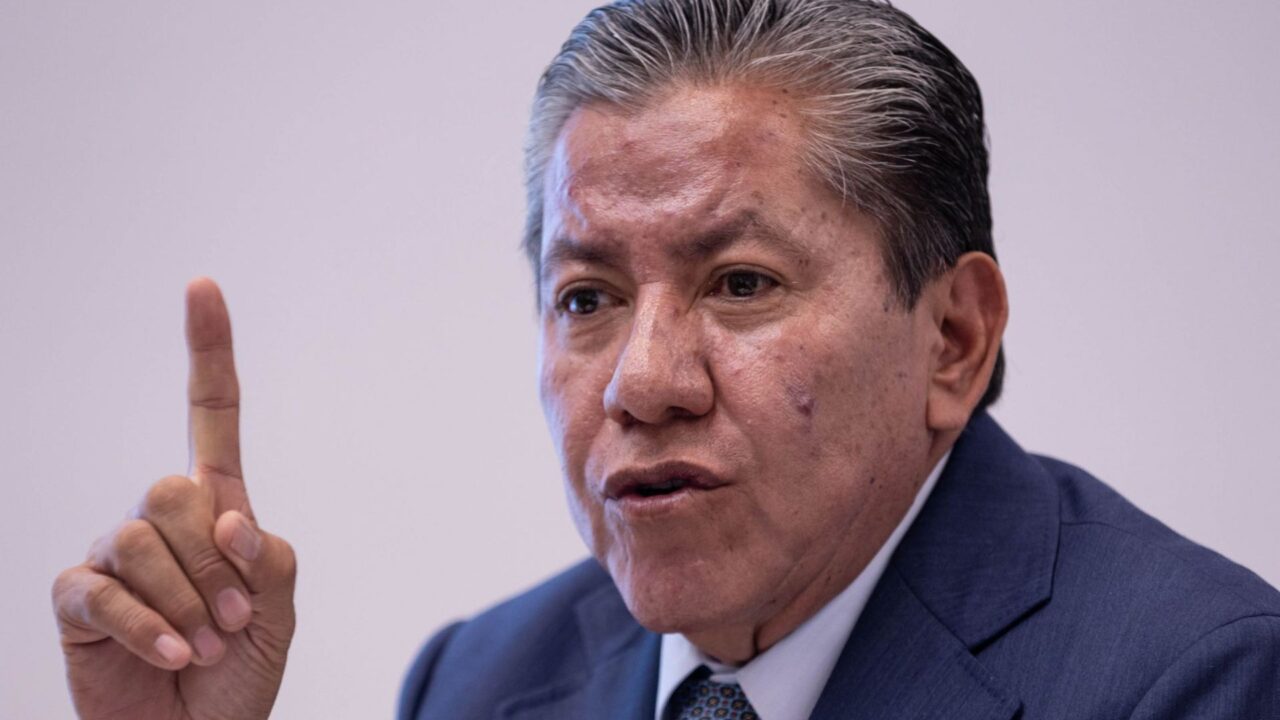 El gobierno estatal de Zacatecas ha sido denunciado por la elaboración de un registro que incluye datos personales de figuras críticas, según informes divulgados en redes sociales.