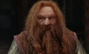 El actor John Rhys-Davies participó en múltiples capítulos de la saga de Tolkien, repitiendo papeles clave en diferentes etapas del desarrollo de la historia