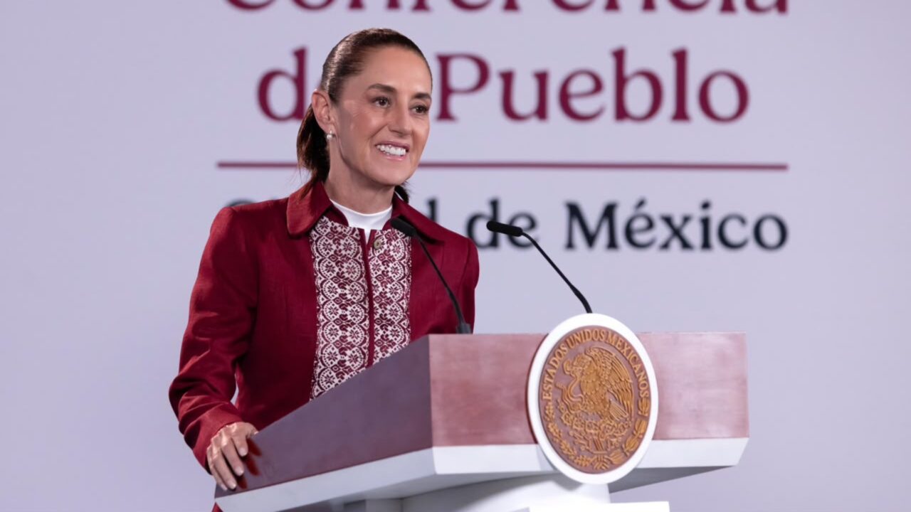 El gobierno mexicano presenta una propuesta económica que busca modernizar el sistema fiscal mediante mecanismos digitales y controles en deducciones