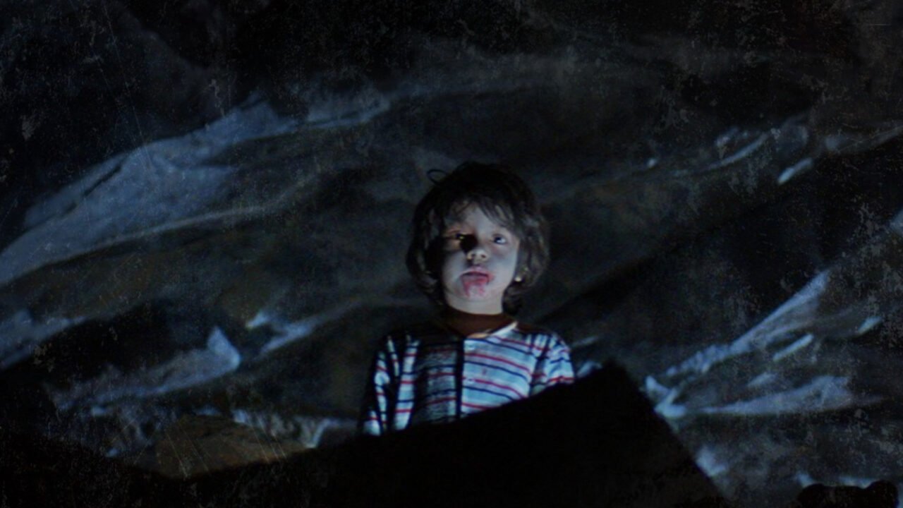 El filme Sacrificios, dirigido por Mauricio Chernovetzky, explora el duelo psicológico de un padre tras la muerte de su hijo mediante una mezcla de realismo mágico y elementos de.