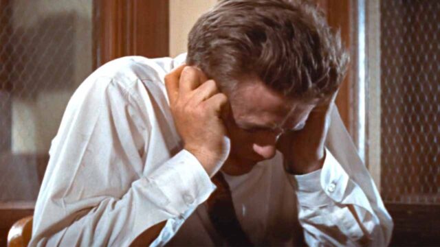 La figura de James Dean sigue siendo relevante décadas después de su muerte, marcando un giro en el desarrollo del cine americano.