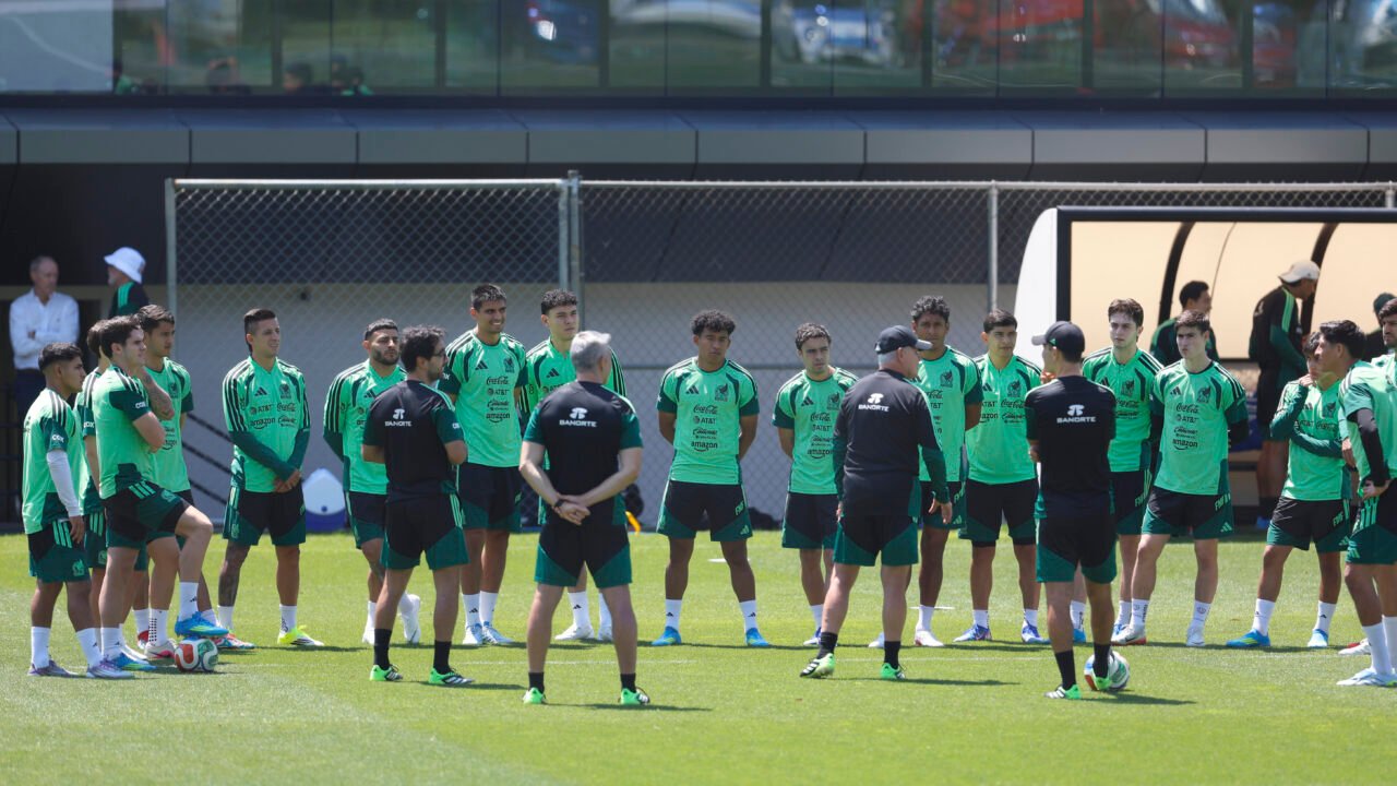 La Federación Mexicana confirmó la salida del preparador físico Pol Lorente tras dos años en el equipo Nacional, con planes de regreso a España para seguir vinculado al fútbol.