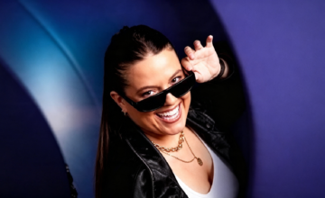 Tatiana Milano ingresando sonriente a la casa de Gran Hermano Uruguay.