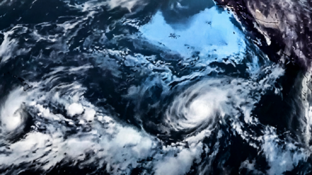 Imagen de satélite del impresionante ojo del huracán Polo en el Océano Pacífico.