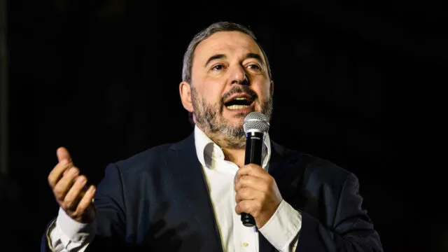 El intendente de Montevideo, Mario Bergara, durante una conferencia de prensa en la capital.