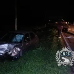Móvil de la Policía Caminera custodiando la ruta 69 tras un siniestro vial.