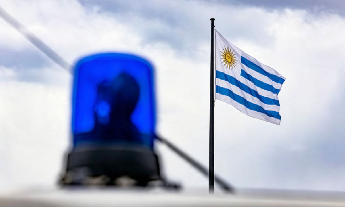Fachada de la Jefatura de Policía de Montevideo en el centro.